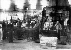 Treballadors del vidre a Mataró. La llei evitava les represàlies contra el sindicalisme