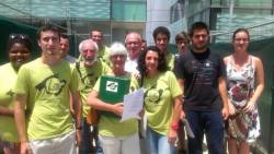 Membres de Mallorca Lliure de Peatges van entregar a la DGT les al·legacions a les més de 100 multes