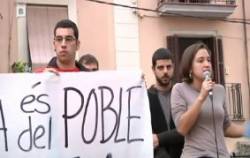 Membres de La Pinya denunciant l'actuació policial
