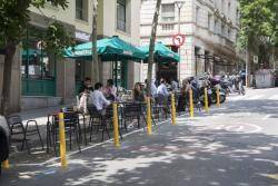 L?Ajuntament de Barcelona no aplica quinze regulacions de l?ordenança de terrasses