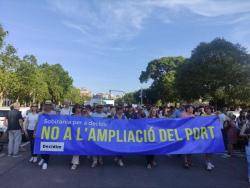 Títol de la imatgeClam Multitudinari a València contra l?ampliació del Port