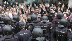 LANC i Òmnium exigeixen que no sapliqui lamnistia als policies que van cometre violència policial durant l'1Oct