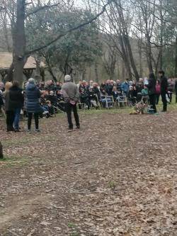 Aquest dissabte a la tarda, el Parc de la Parada de les Planes d'Hostoles (Garrotxa) ha estat lescenari dun sentit acte de comiat en homenatge  a Carme Turró i Juncà